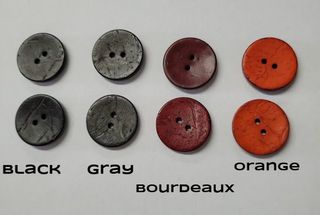 Coco Wood Button - 23mm coloured