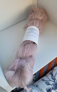 Fiesta Silk Mohair Lace - Perfect Mauve